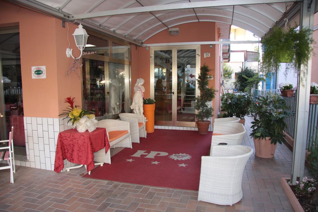 Hotel Peonia Rimini Extérieur photo